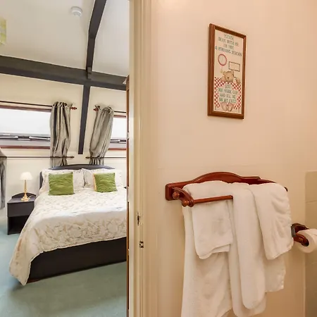 호텔 Crossways 피커링