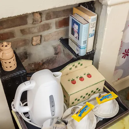 Crossways Szálloda 2*